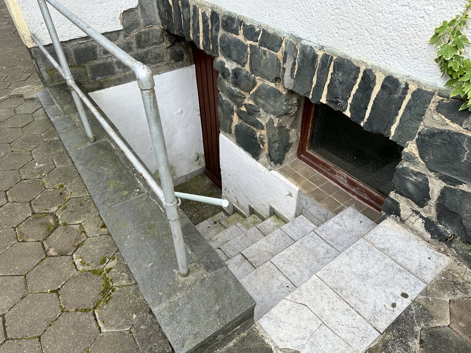 Treppe zur Waschküche